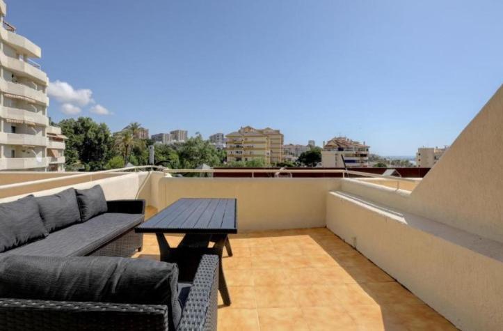El Estudio De La Playa Benalbeach 324 Gran Terraza Vistas Al Mar Benalmádena